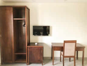 Tủ và Bàn làm việc