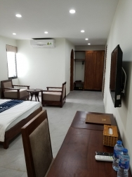 Phòng VIP được trang trí đơn giản mà nhã nhặn